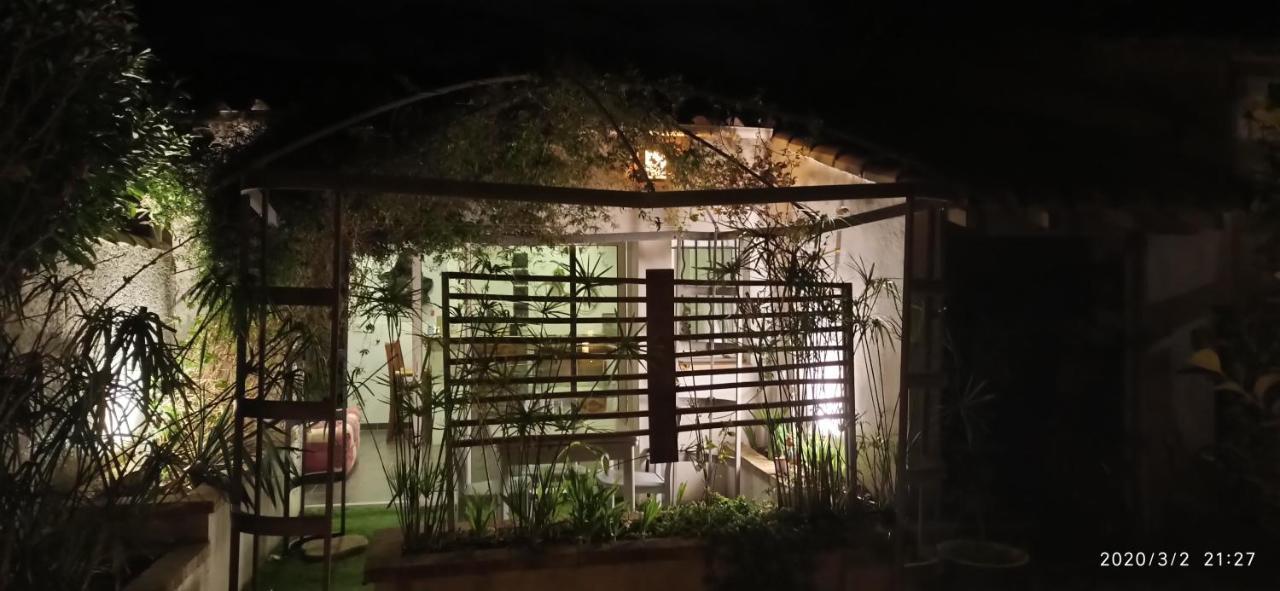 Secret Garden - Chez Gilles Et Tra - Maison D Hote -T2 Super Mignon, Neuf Et Independant , Dans Cadre Agreable Et Zen Valergues Eksteriør billede